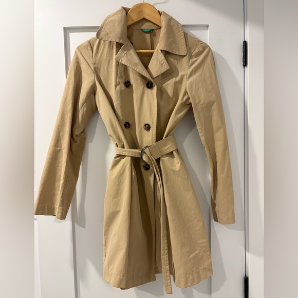 United Colors Of Benetton Jackets & Blazers - United Colors of Benetton -  Tan Trench Coat